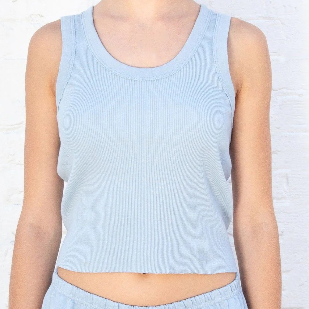 Brandy Melville Conner tank